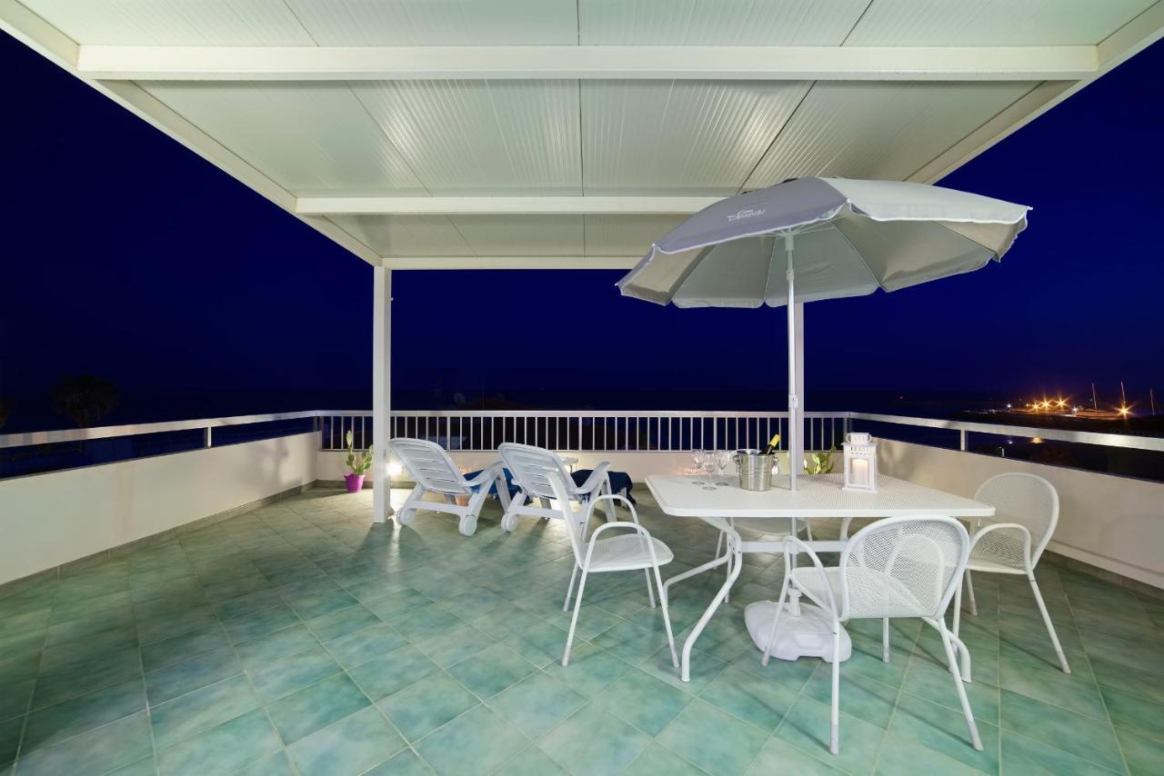 Archimede, Appartamento Con Vista In Centro A Marina Di Ragusa Marina di Ragusa Exterior foto