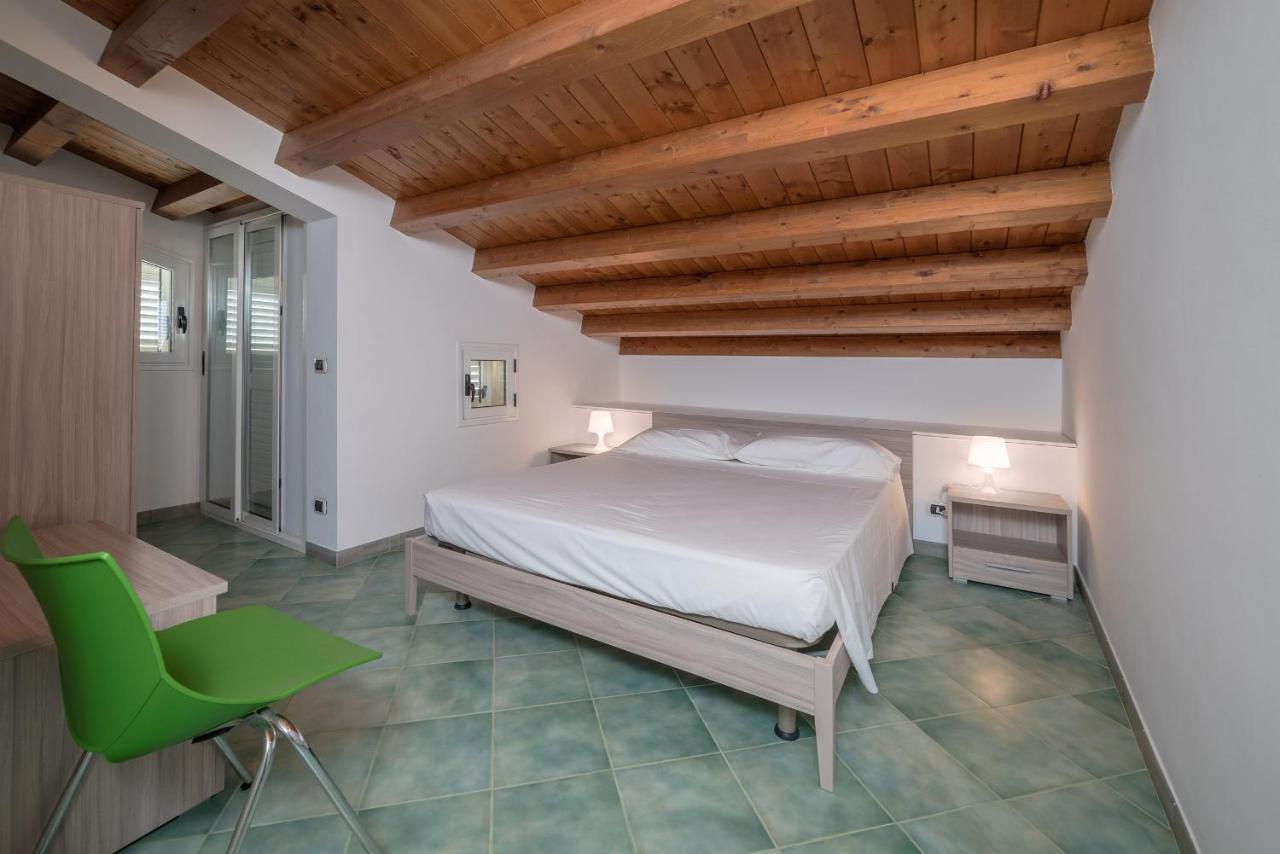 Archimede, Appartamento Con Vista In Centro A Marina Di Ragusa Marina di Ragusa Exterior foto
