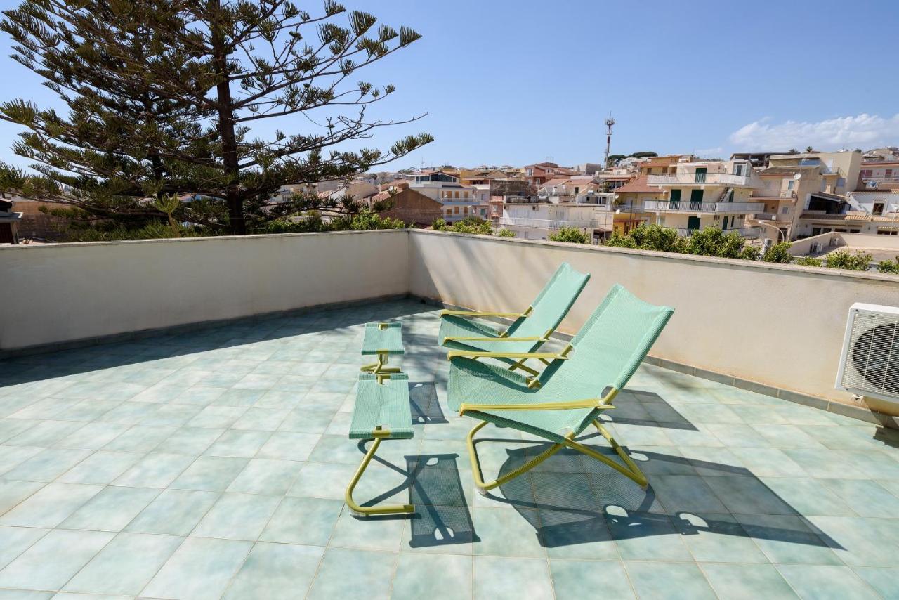 Archimede, Appartamento Con Vista In Centro A Marina Di Ragusa Marina di Ragusa Exterior foto