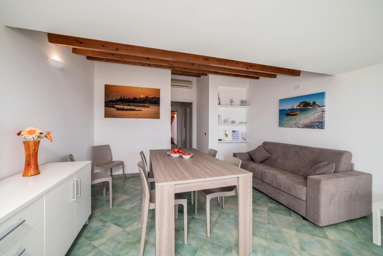 Archimede, Appartamento Con Vista In Centro A Marina Di Ragusa Marina di Ragusa Exterior foto