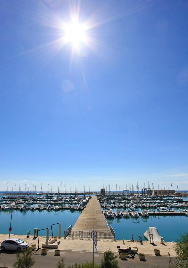 Archimede, Appartamento Con Vista In Centro A Marina Di Ragusa Marina di Ragusa Exterior foto