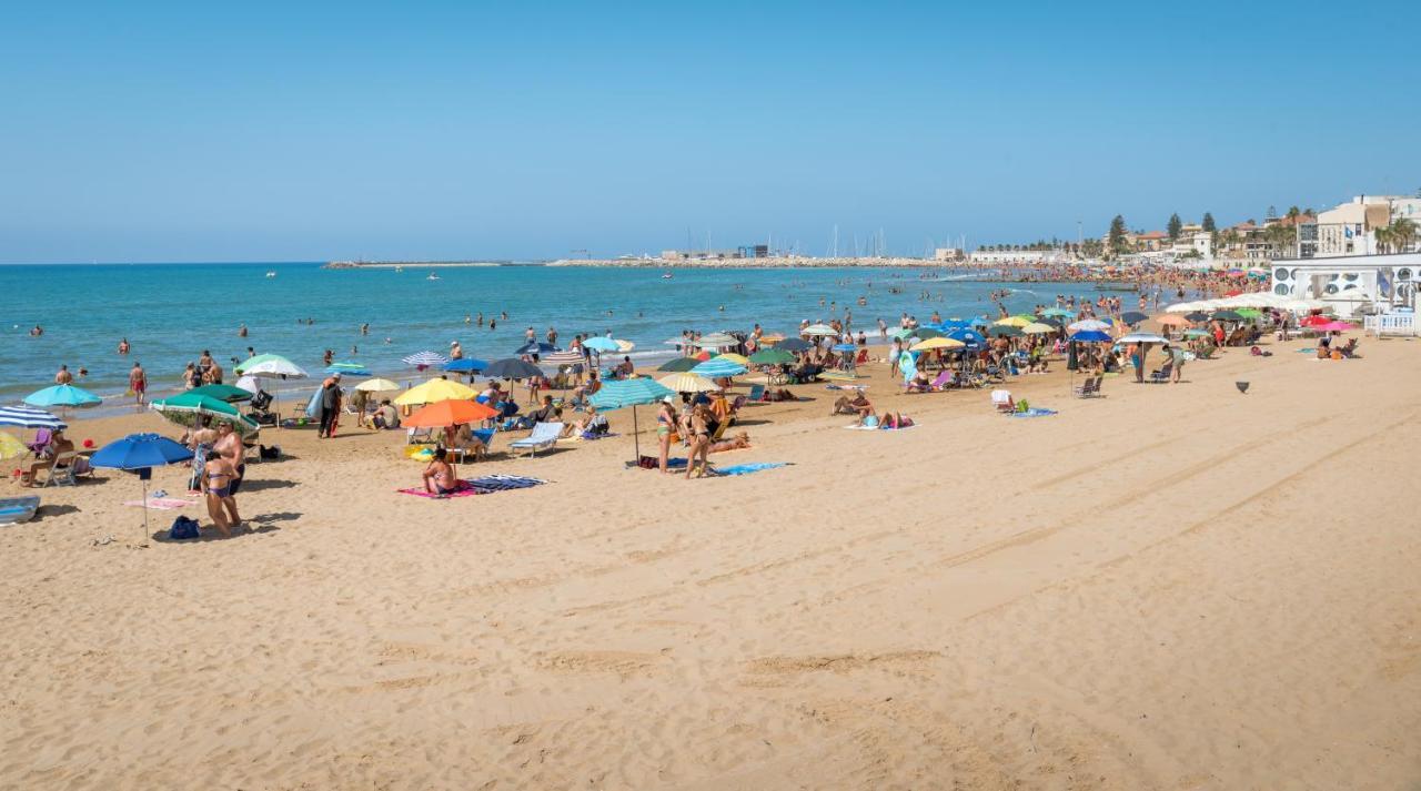 Archimede, Appartamento Con Vista In Centro A Marina Di Ragusa Marina di Ragusa Exterior foto